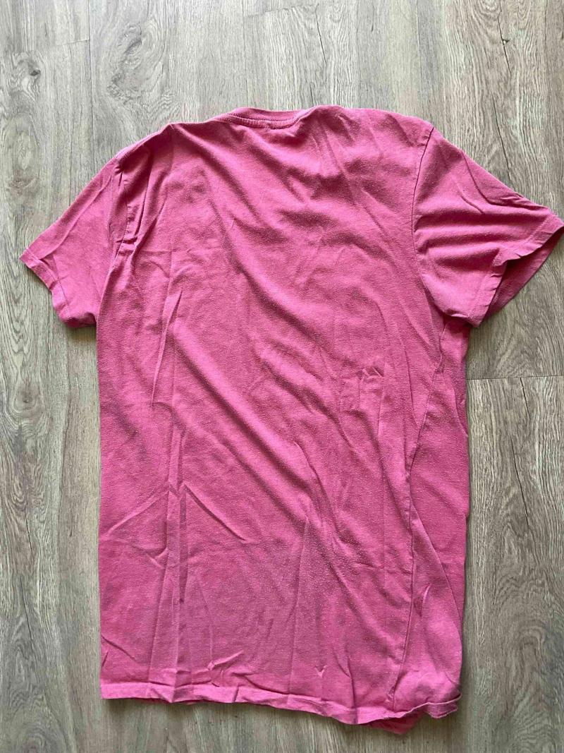 Polera rosada para hombre - 2