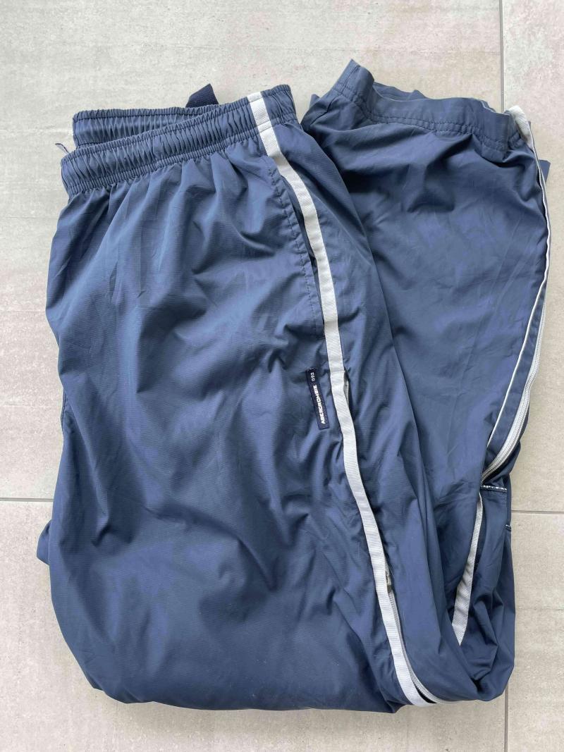Buzo azul abercrombie