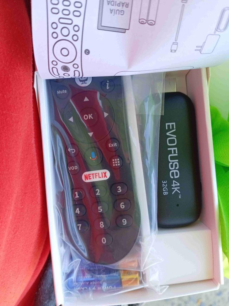 Control remoto y dispositivo EVOFUSE 4K