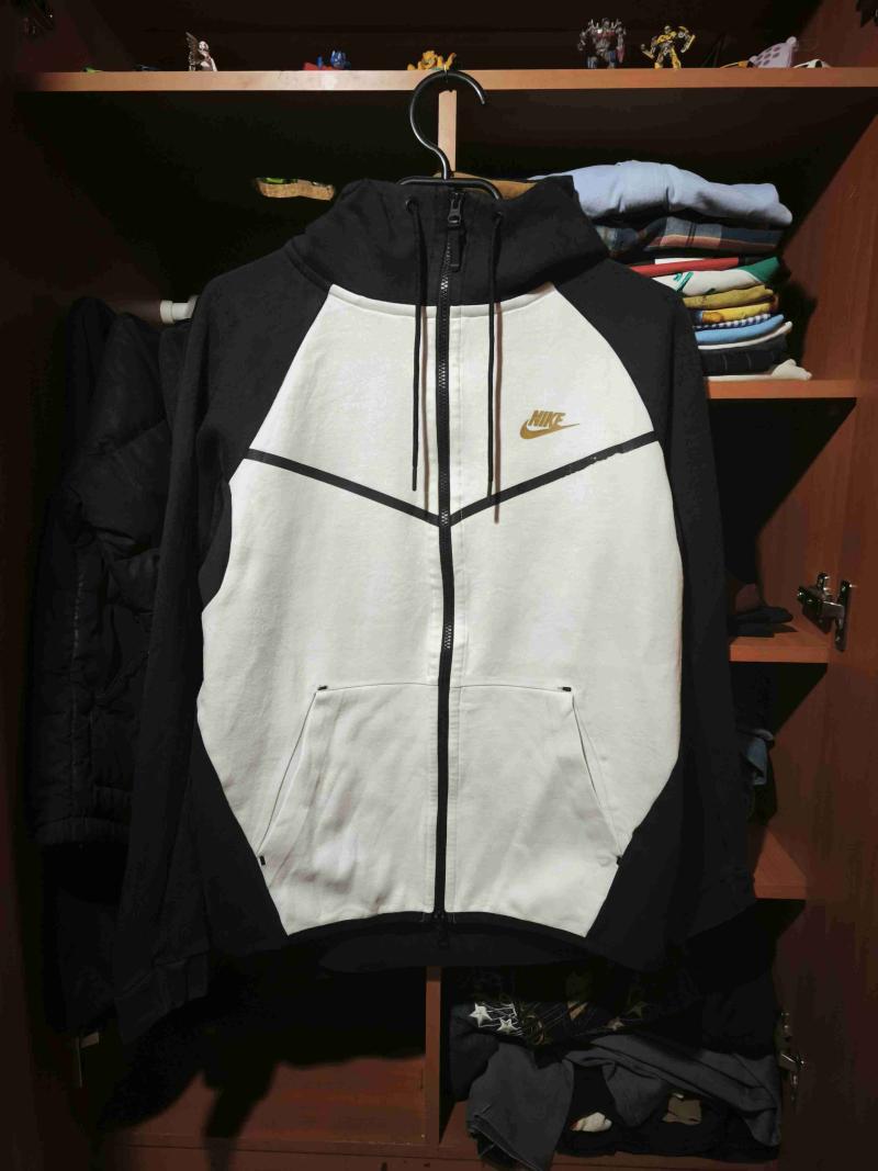Polerón Nike Tech M