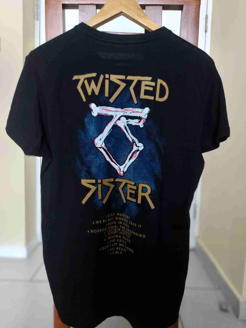 Polera negra Twisted Sister - 2