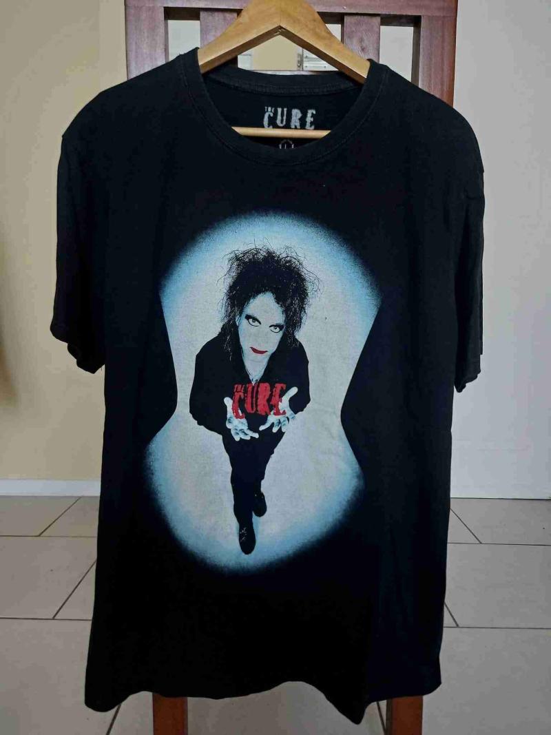 Polera negra The Cure
