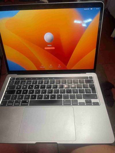 Laptop MacBook Pro 13 pulgadas - miniatura 1