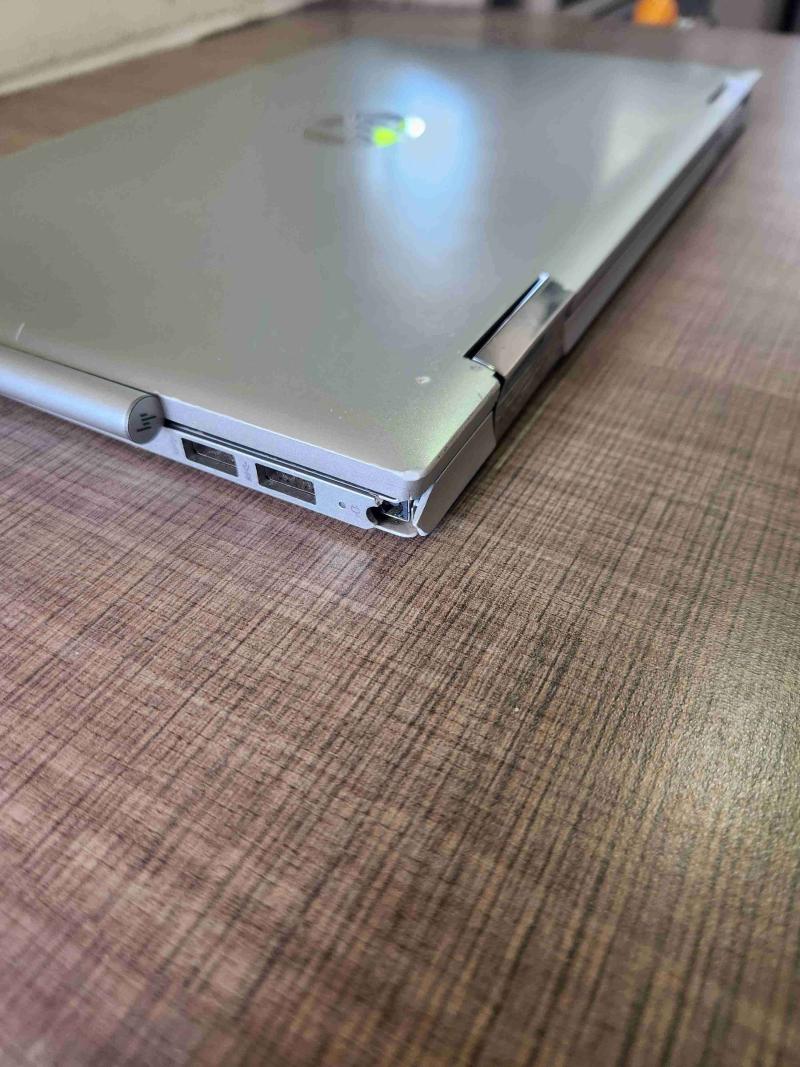 Laptop HP Pavilion x360 plateada - 3