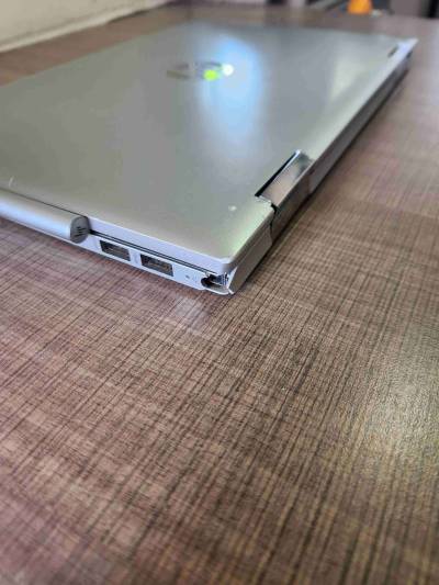 Laptop HP Pavilion x360 plateada - miniatura 3