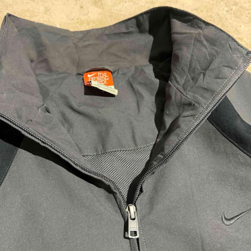 Cortaviento Nike vintag - 3
