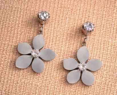 Aros de flores brillantes