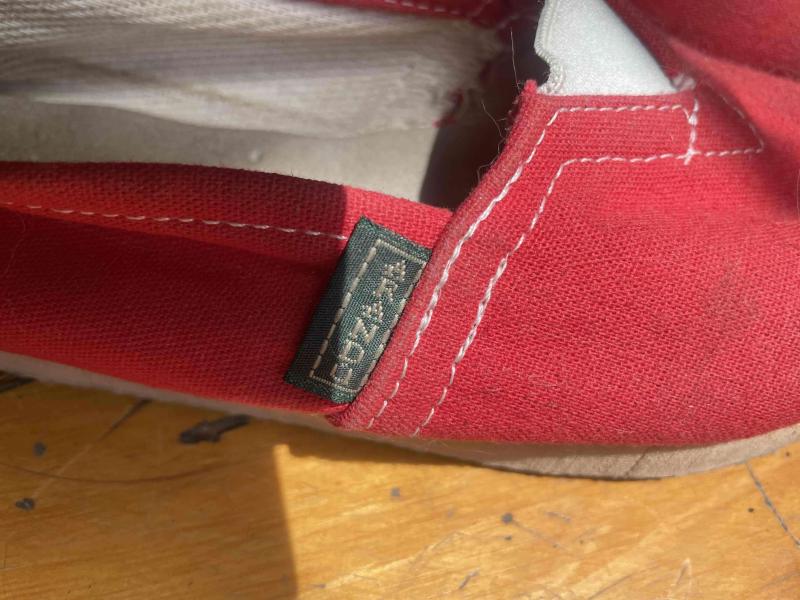 Zapatillas rojas de lona - 2