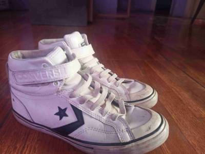 Zapatillas blancas Converse altas - miniatura 1