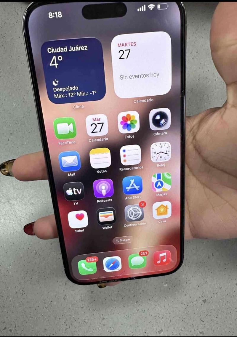 iPhone en caja original - 6