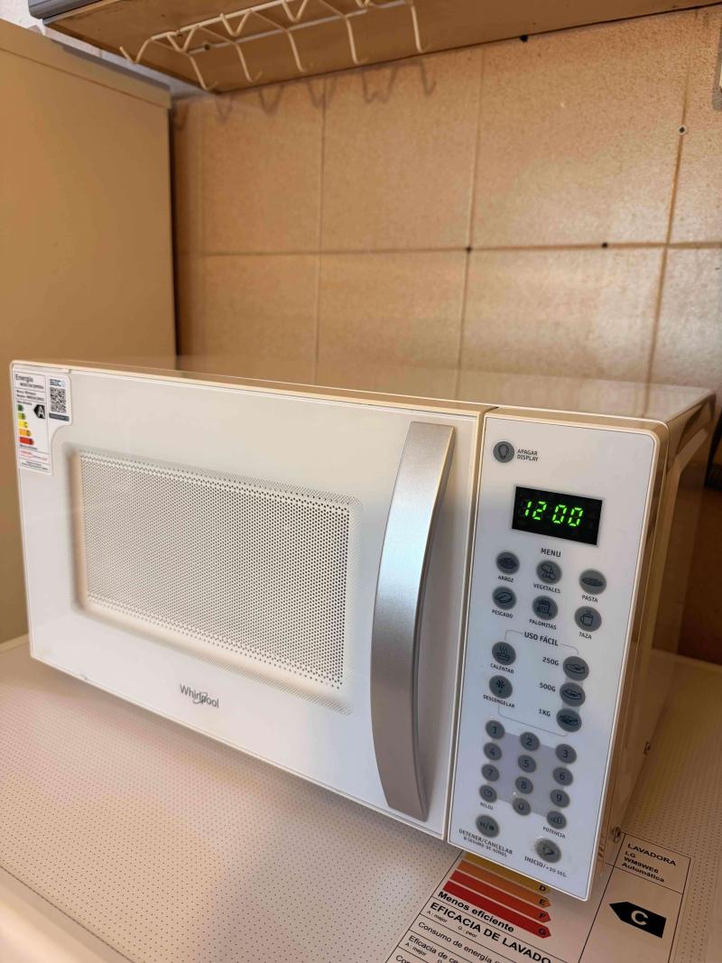 Microondas blanco Whirlpool - 2