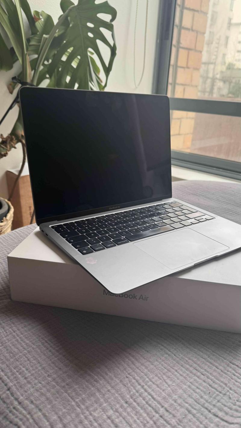 MacBook Air en excelente estado