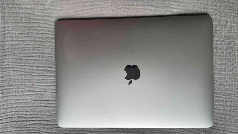 MacBook Air en excelente estado - 2