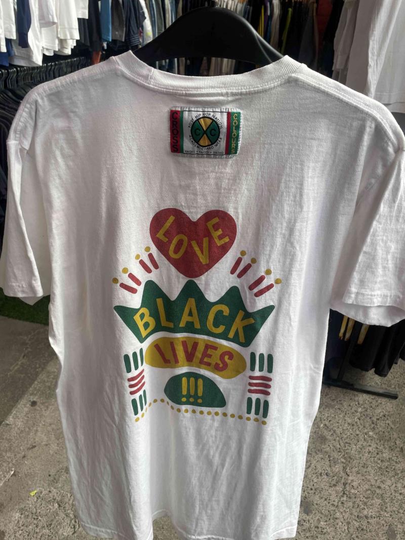 Polera blanca con estampado 'Love' - 2