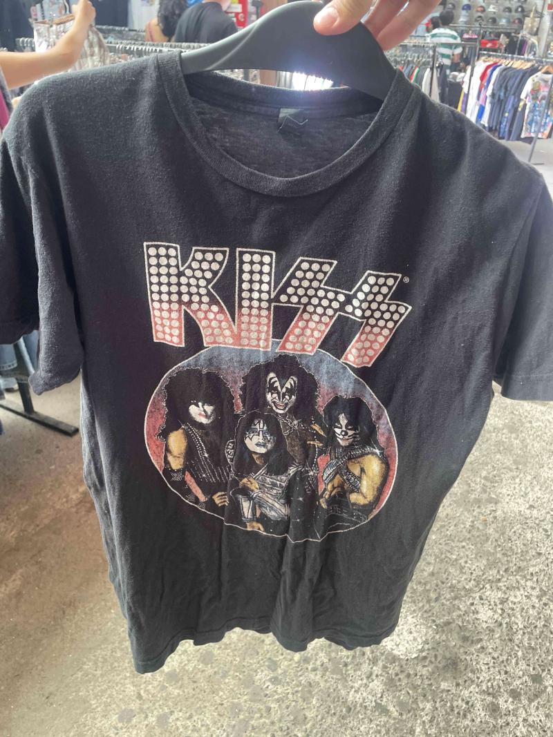 Polera negra de Kiss