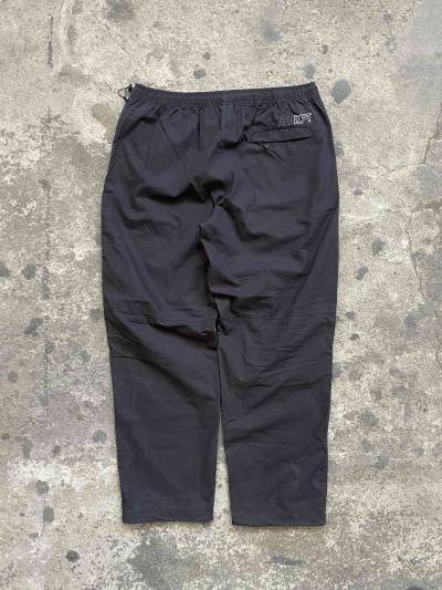 Pantalones deportivos negros Nike - miniatura 3