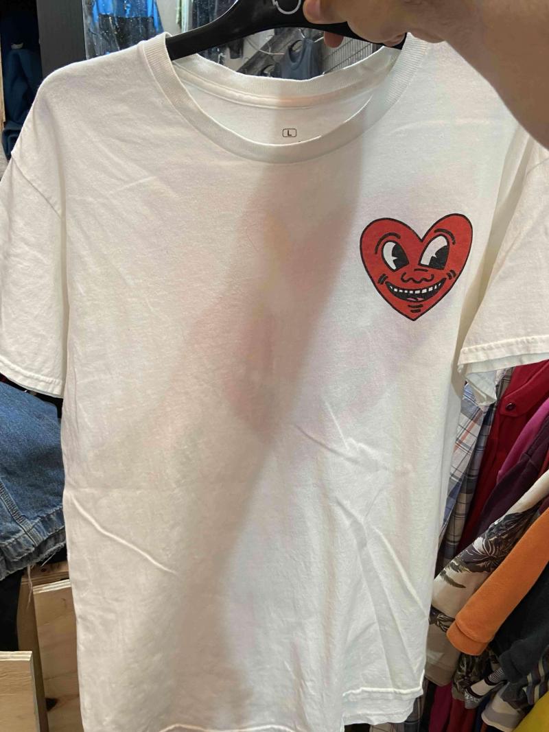 Polera blanca KEITH corazón - 2