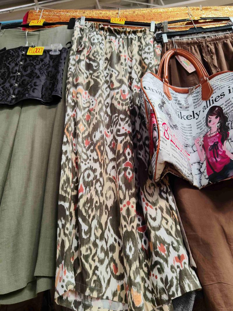 Pantalón estampado animal print
