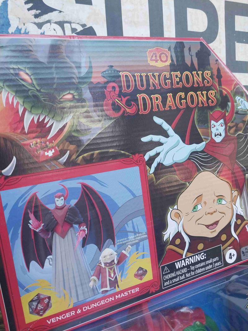 Figuras Dungeons & Dragons Venger y Dungeon Master