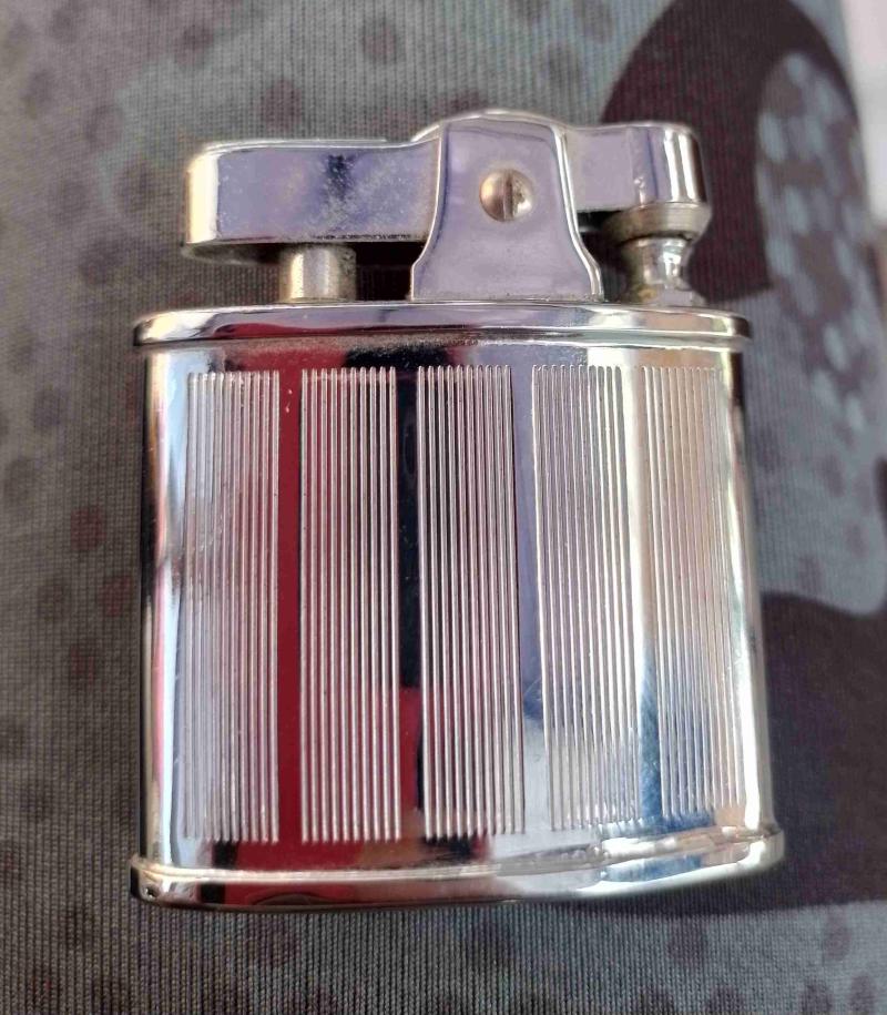 Encendedor vintage en metal cromado - 2