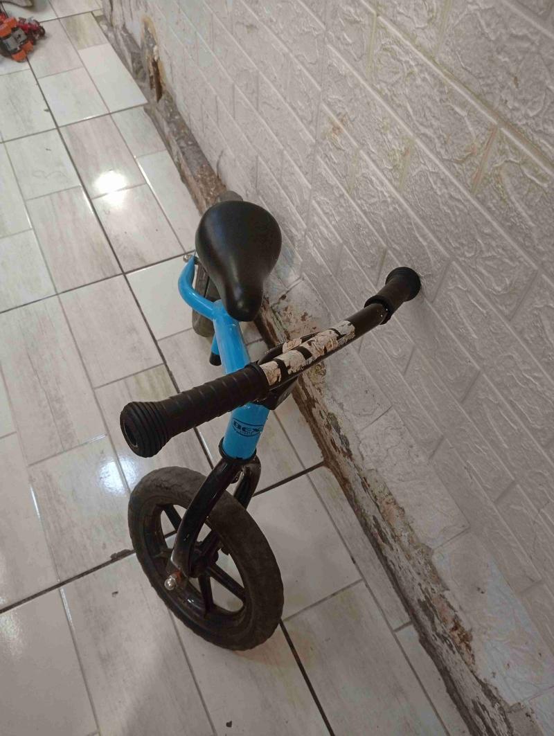 Bicicleta de equilibrio infantil azul - 2