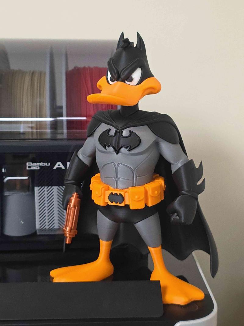 Figura de acción pato Lucas superhéroe - 2