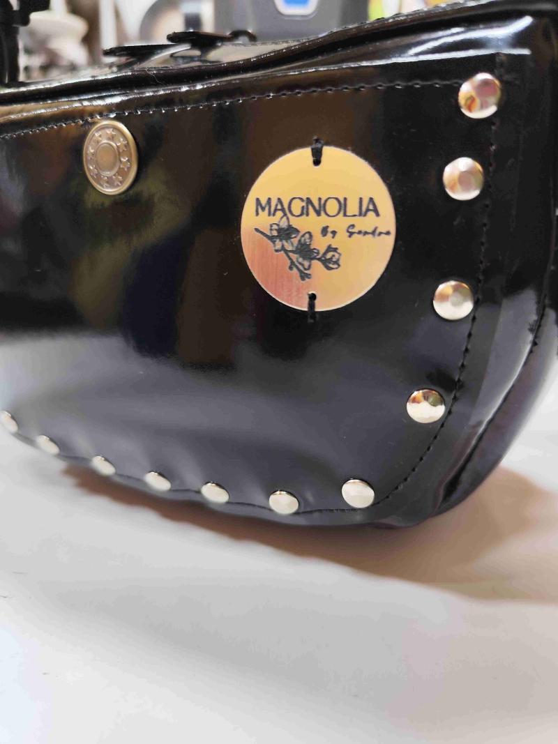 Cartera Magnolia negra con tachas - 4