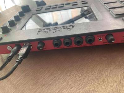 Controlador AKAI MPC touch - miniatura 4