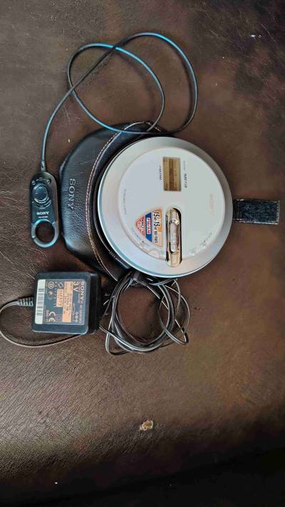 Reproductor CD Walkman Sony - miniatura 2