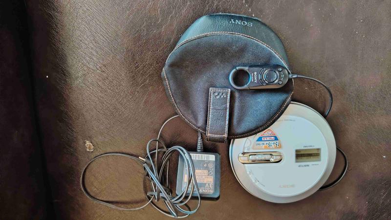 Reproductor CD Walkman Sony - 3