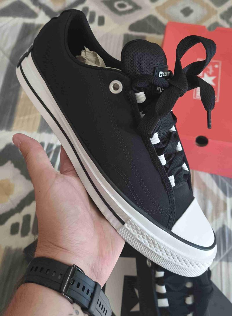 Zapatillas negras Converse nuevas - 2