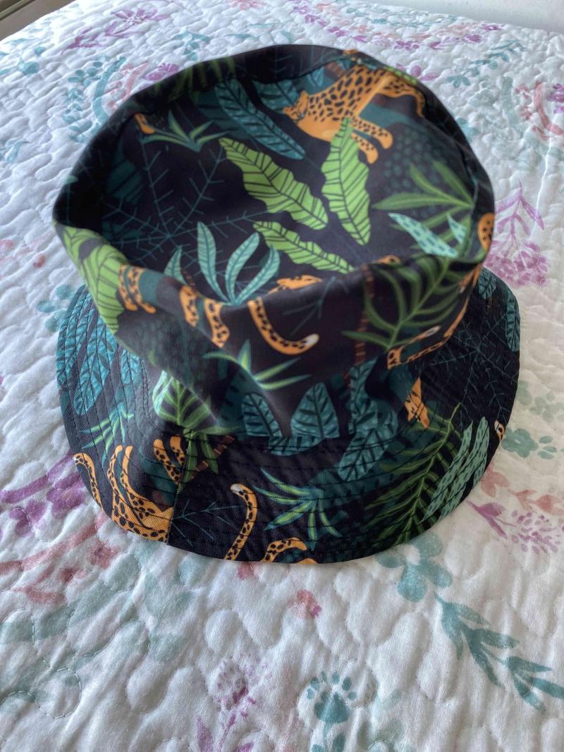 Sombrero estilo bucket con estampado
