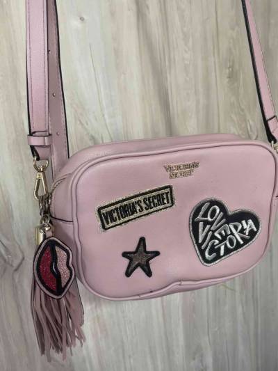 Cartera rosa palo Victoria's Secret - miniatura 1