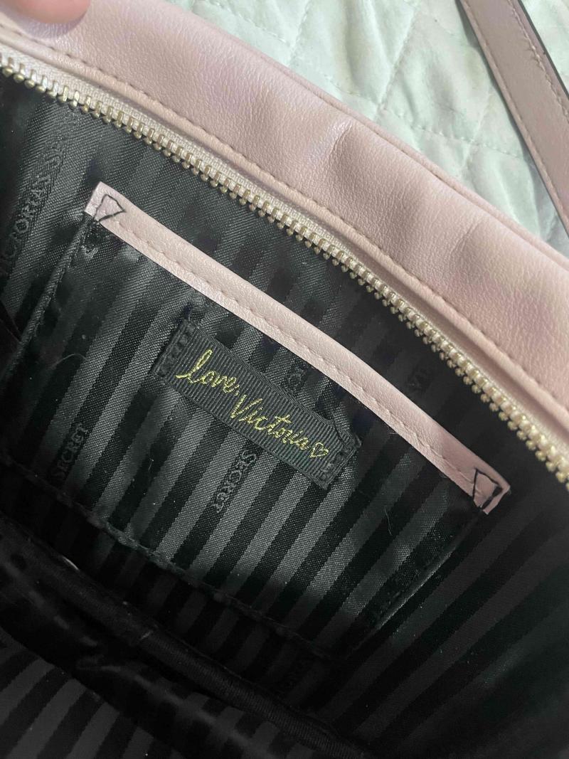 Cartera rosa palo Victoria's Secret - 3