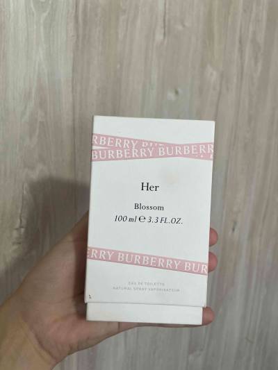 Perfume Burberry Her Blossom - miniatura 1