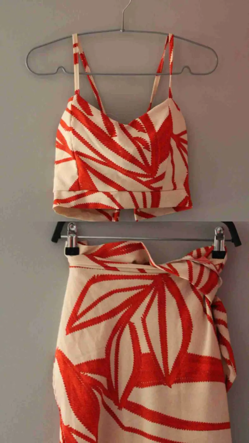 Conjunto top y falda brasileño