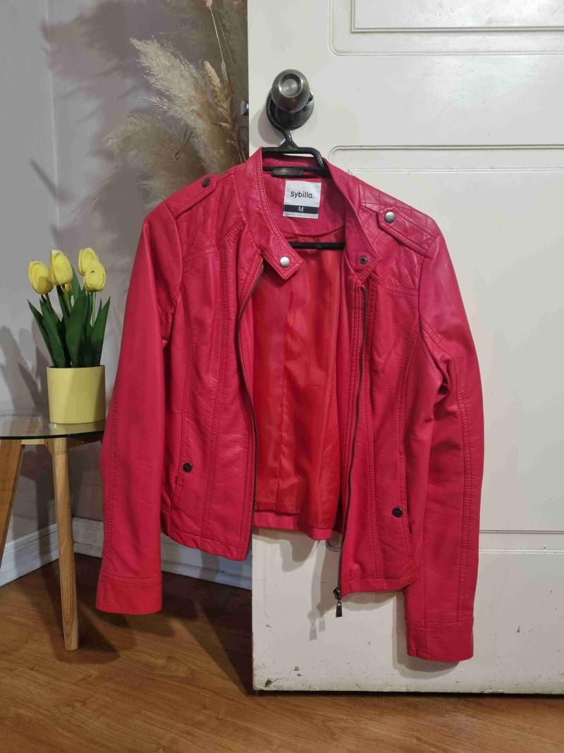 Chaqueta roja mujer Sybilla
