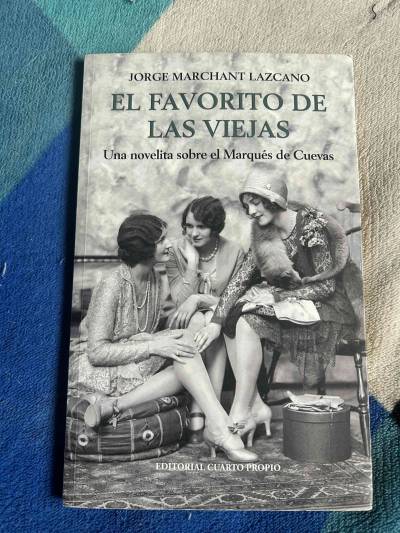 Libro 'El favorito de las viejas' - miniatura 1