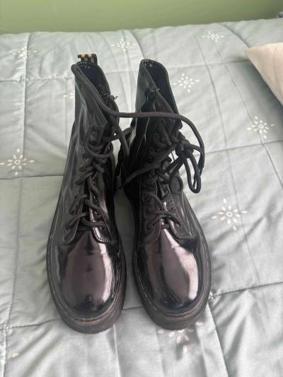 Botines negros de charol - miniatura 1