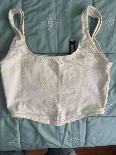 Top corto blanco con tirantes - miniatura 1