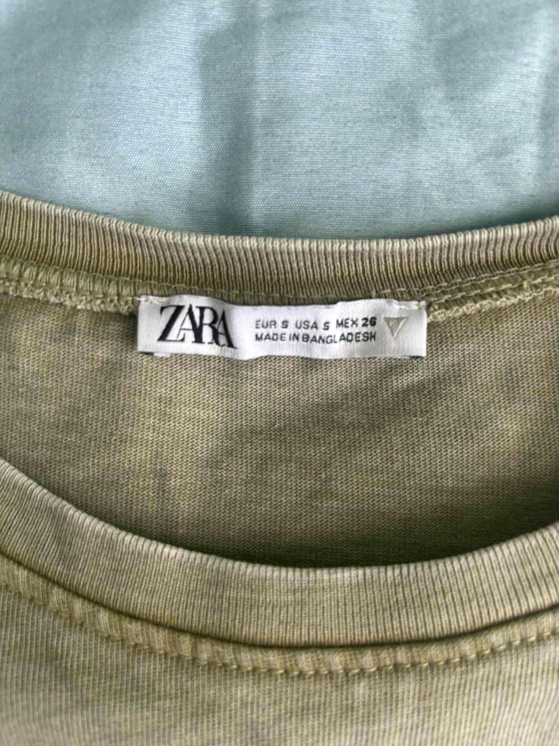Polera verde oliva sin mangas - 2