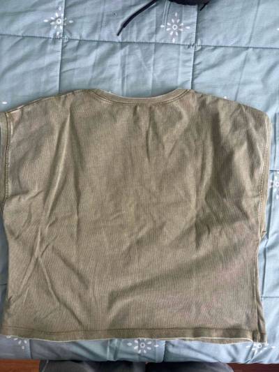 Polera verde oliva sin mangas - miniatura 3