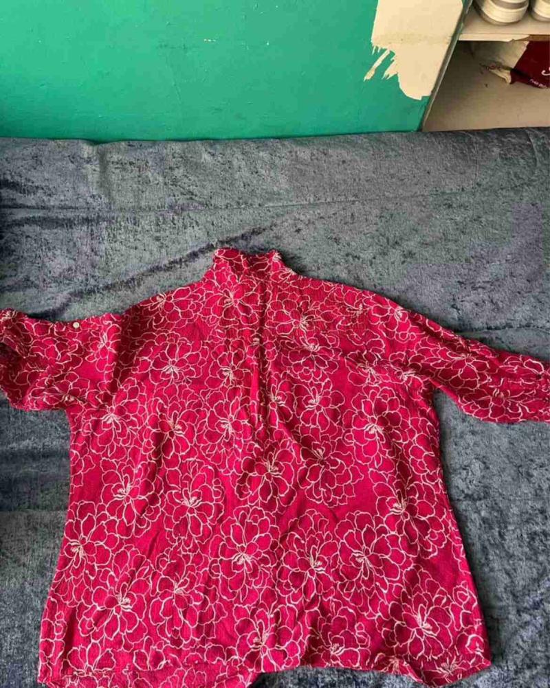 Camisa roja floreada vintage - 2