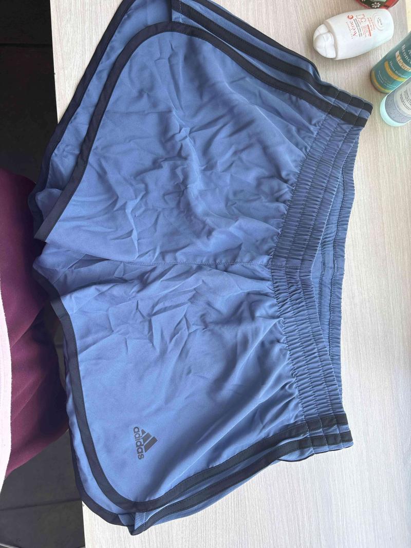 Short deportivo Adidas azul