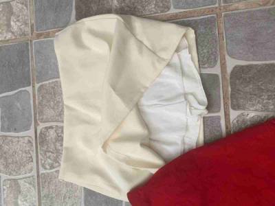 Pack de minifaldas beige y roja - miniatura 4