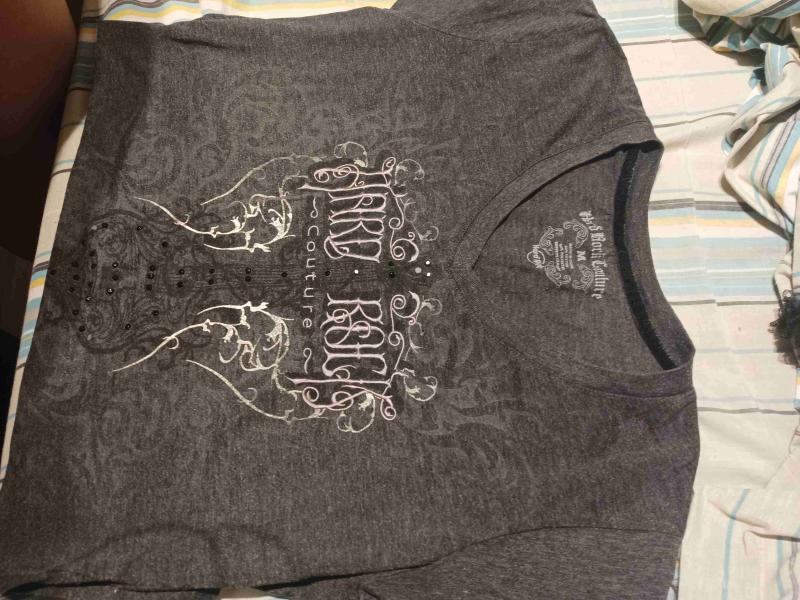 Blusa negra con encaje blanco - 2