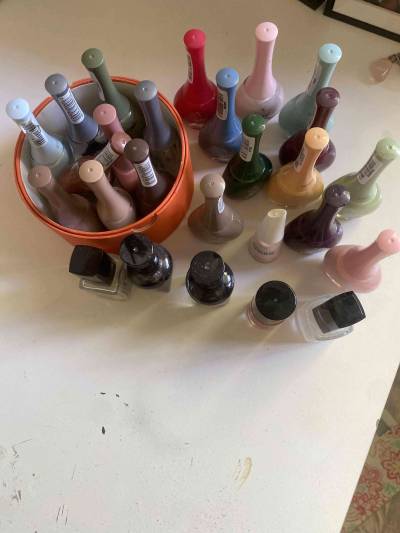 Esmaltes de uña - miniatura 1