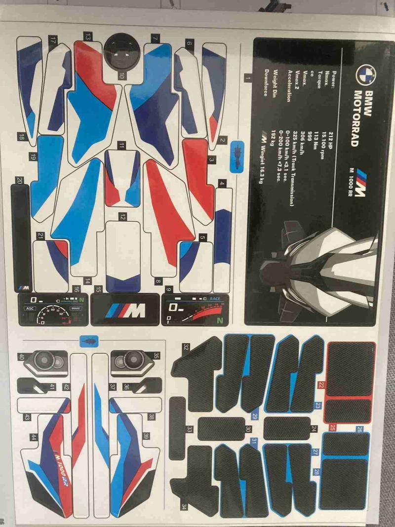 LEGO Technic BMW M 1000 RR - 3