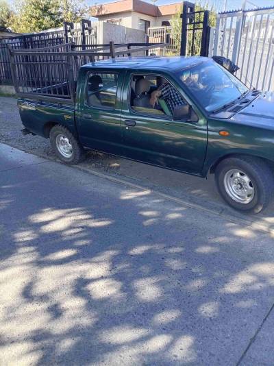 Camioneta pickup verde - miniatura 1