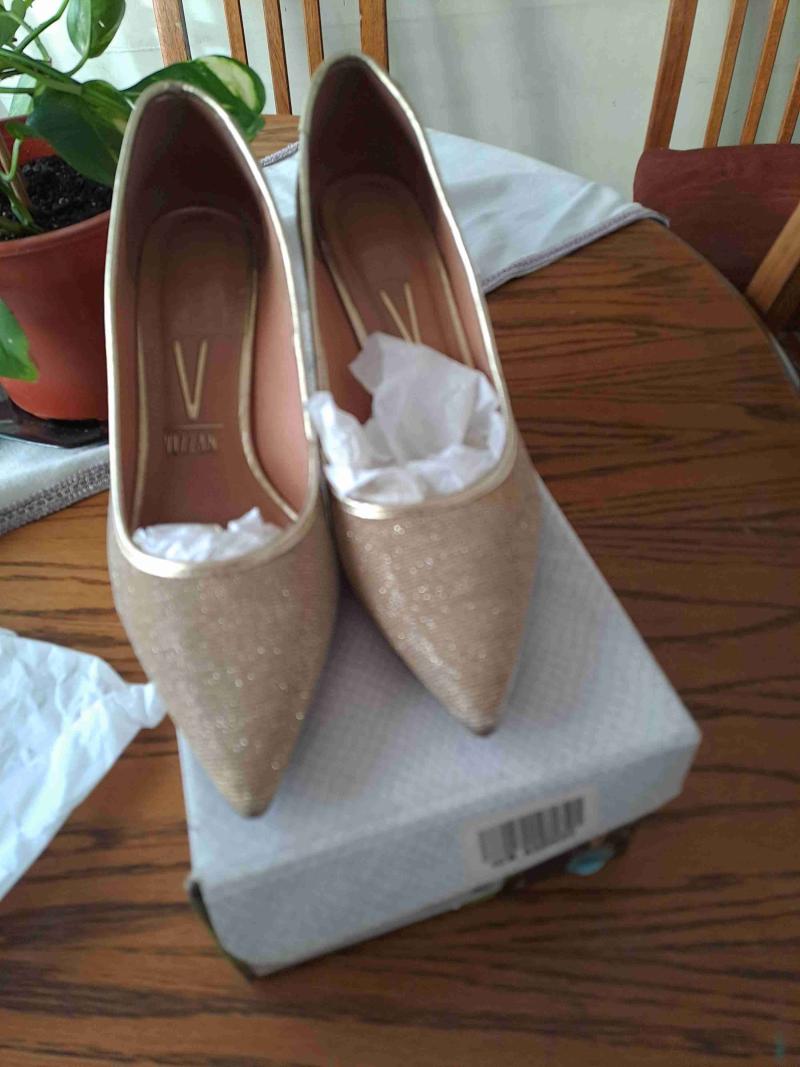 Tacones dorados con brillo Vizzano - 2